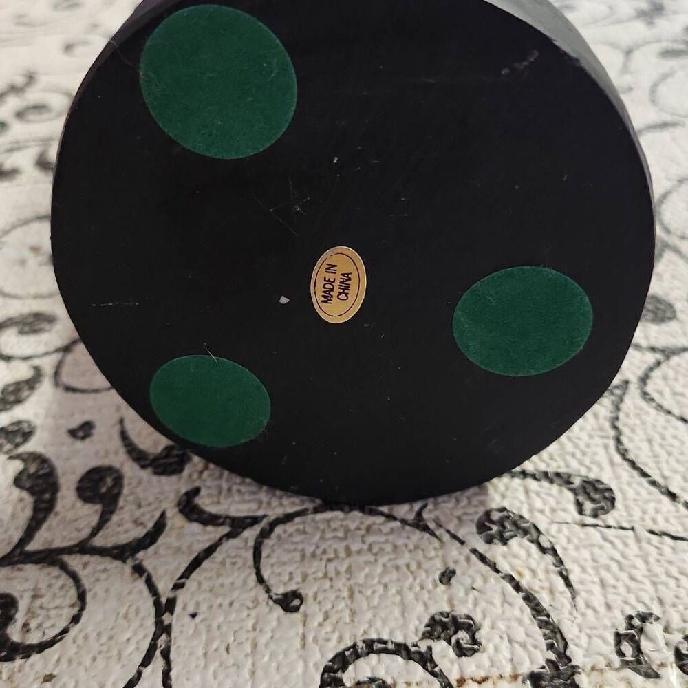 Windsor Collection Santa Collectible - Picture 6 of 8